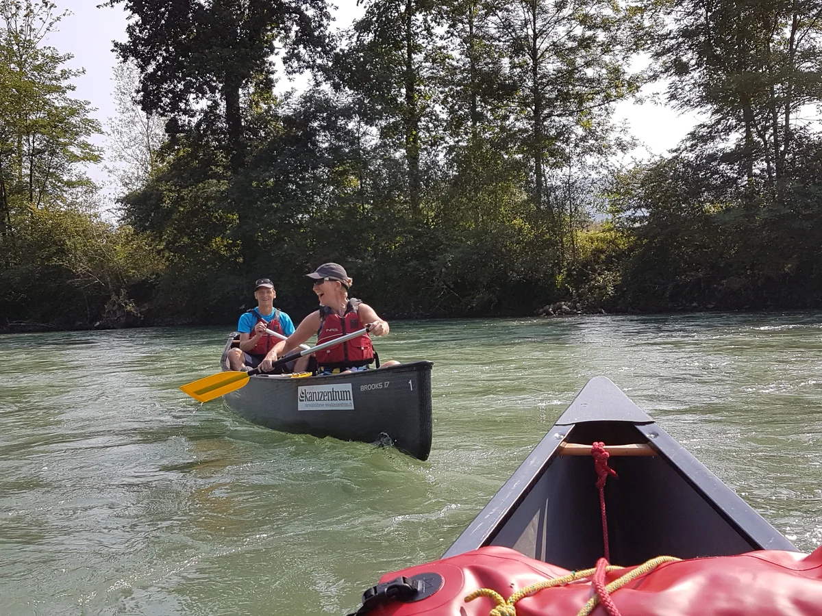 Kanu auf Fluss